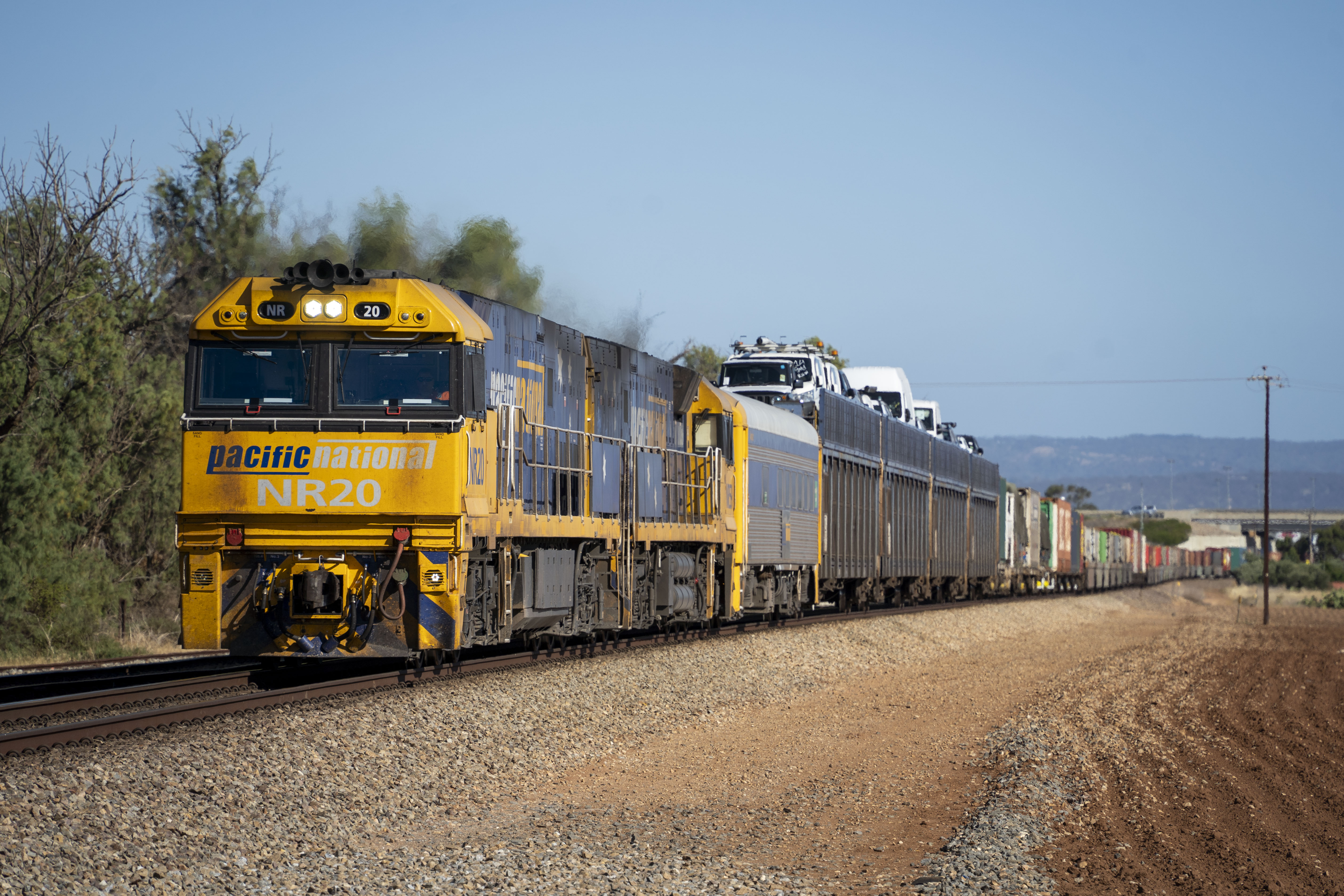 Intermodal car manufacturing